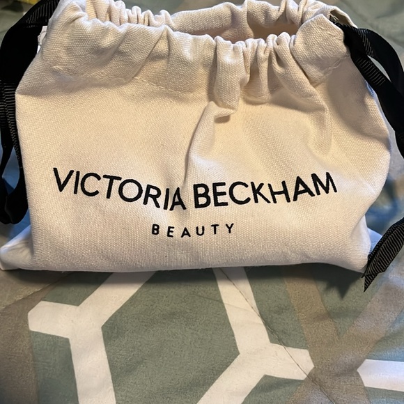Victoria beckham make up bag - Picture 3 of 3